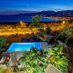 2 Bedroom Beautiful In