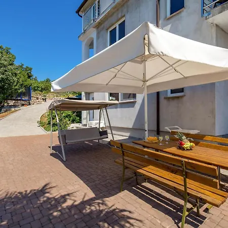 2 Bedroom Beautiful In *