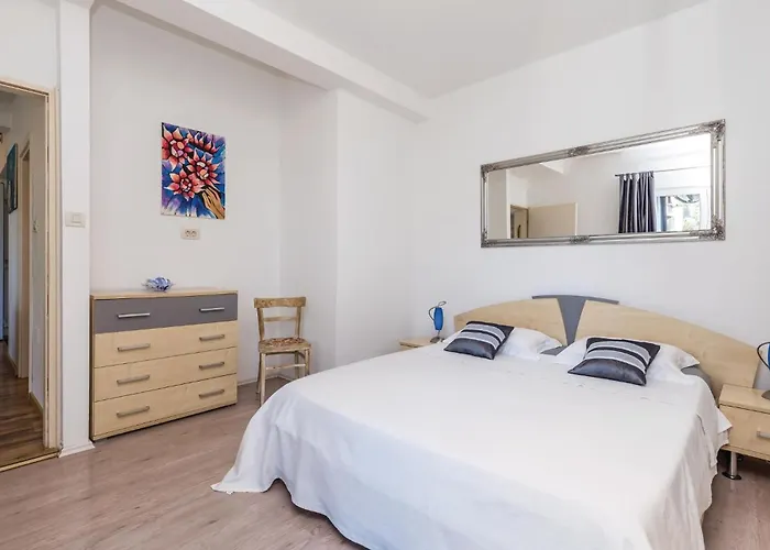 Beautiful In With Wifi Apartment